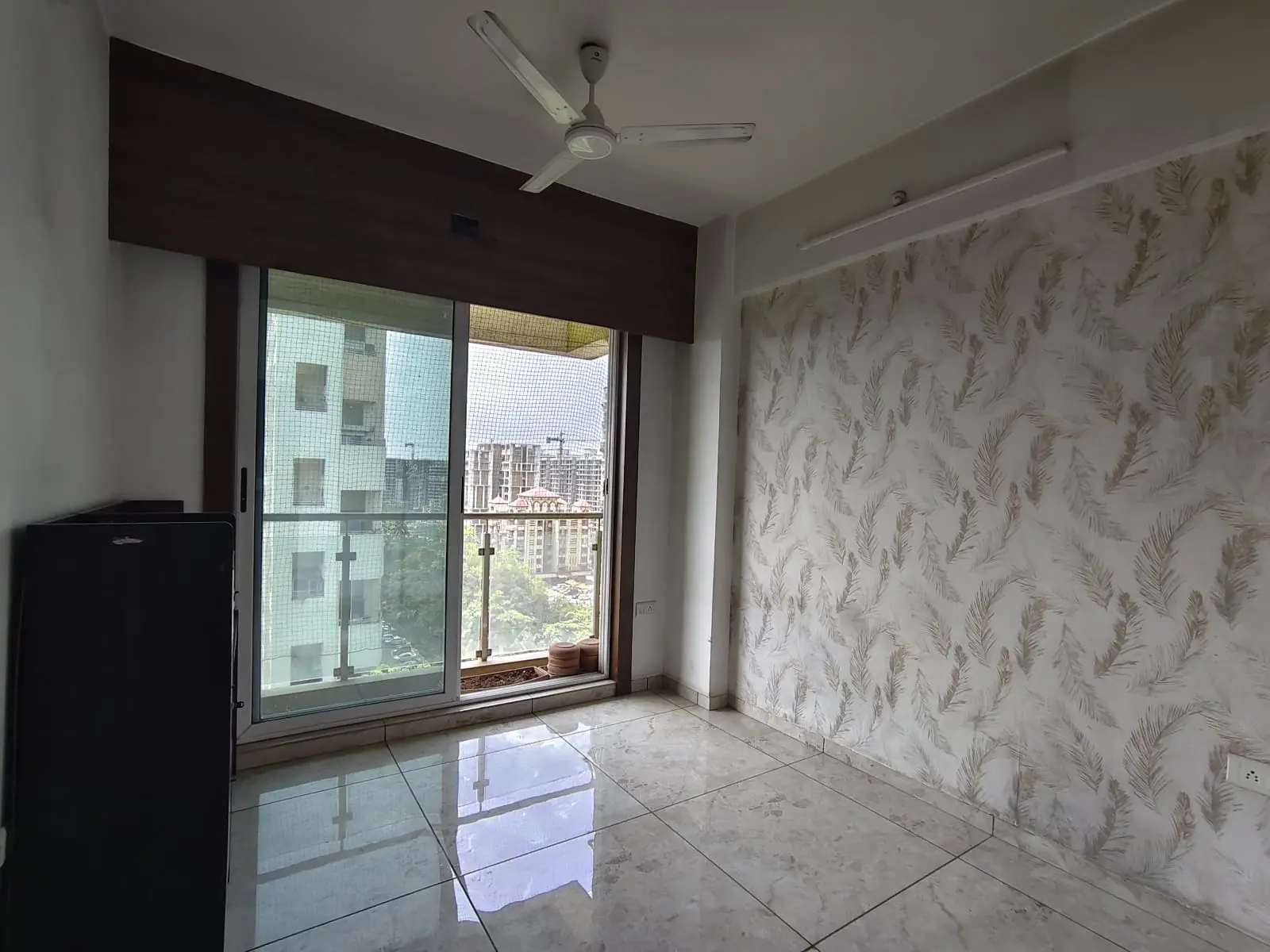 AVAILABLE 3 BHK FLAT FOR RENT